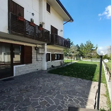 Dimora San Vincenzo بيسكوكوستانزو